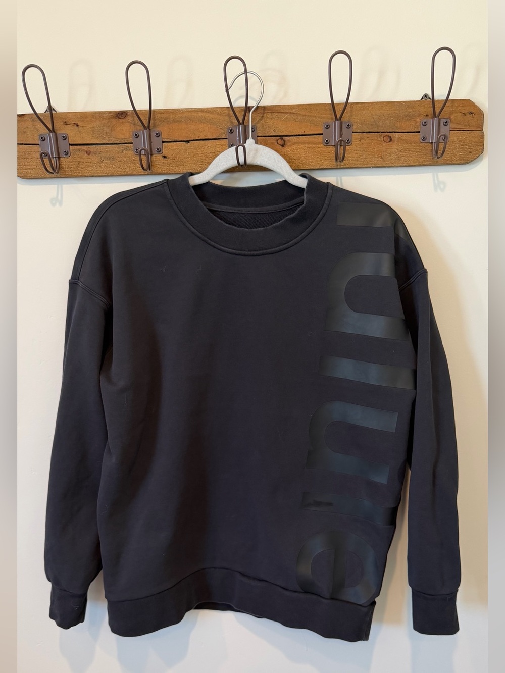 Lululemon Black Logo-Detail Crewneck Sweater